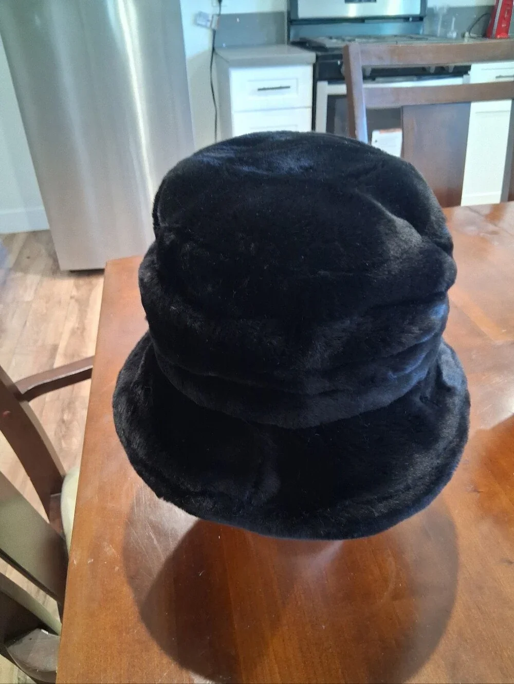 Plush Black Faux Fur Bucket Hat